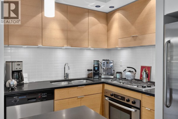 406 1055 Homer Street, Vancouver, BC V6B1G3 Photo 5