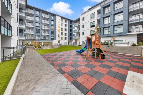 406 10828 139a Street, Surrey, BC V3R0H3 Photo 4