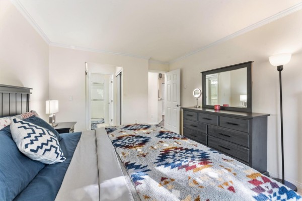 406 12155 75a Avenue, Surrey, BC V3W1B9 Photo 4