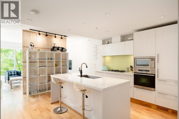 406 1661 Ontario Street, Vancouver, BC V5Y0C3 Photo 3