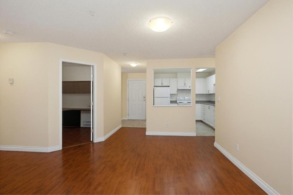 406 2963 Nelson Place, Abbotsford, BC V2S7L6 Photo 4