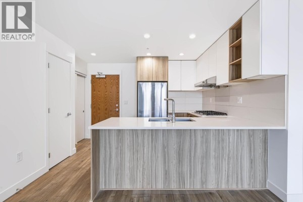 406 750 Dogwood Street, Coquitlam, BC V3J4B7 Photo 4