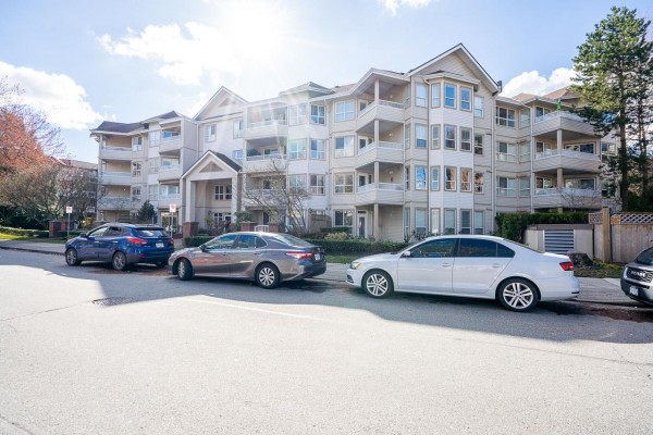 406 8139 121a Street, Surrey, BC, photo 3