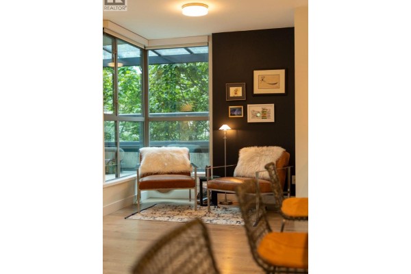 406 928 Richards Street, Vancouver, BC V6B6P6 Photo 5