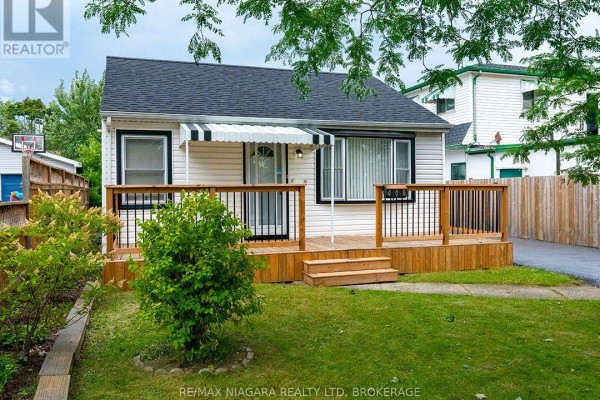 Kitchen - 406 Dieppe Street, Welland, ON L3B4V4 Photo 2