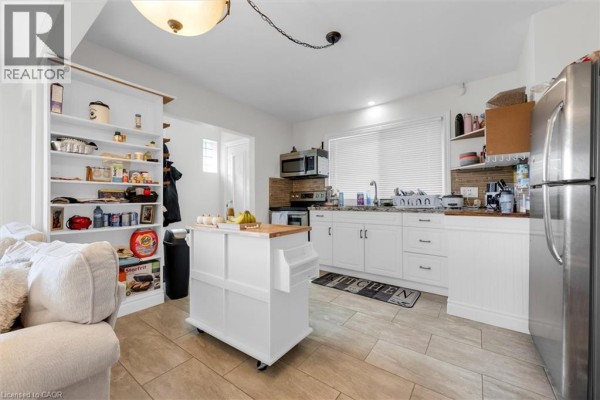 406 East 43rd Street, Hamilton, ON, photo 2