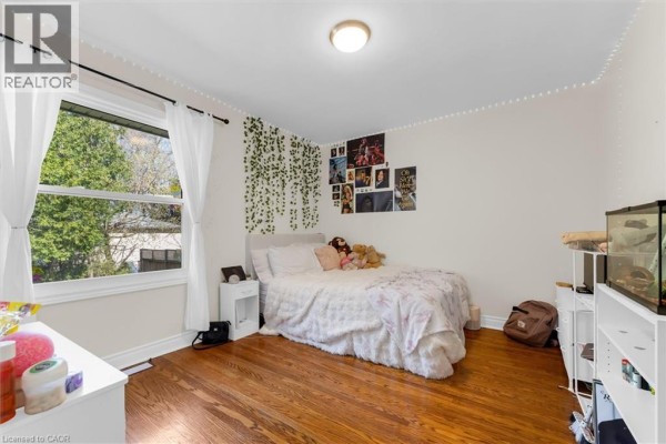 Bedroom - 406 East 43rd Street, Hamilton, ON L8T3E3 Photo 4