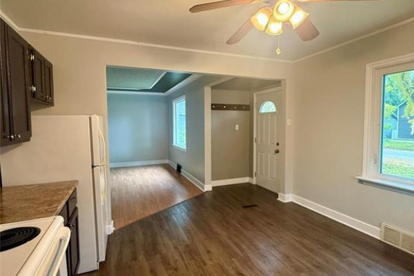 406 Fourth Avenue, Neepawa, MB R0J1H0 Photo 4