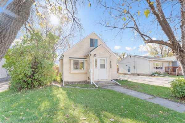 Eat in kitchen - 406 Strathnaver Avenue, Selkirk, MB R1A0H7 Photo 3