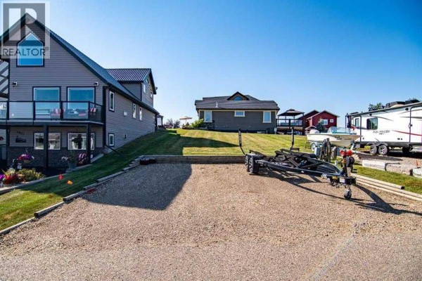 4066, 25054 South Pine Lake Road, Rural Red Deer County, AB T0M1R0 Photo 3