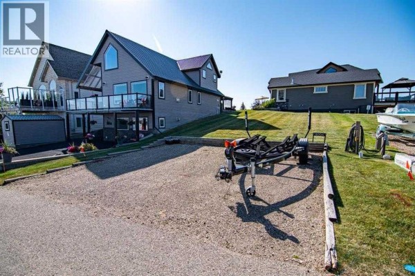 4066, 25054 South Pine Lake Road, Rural Red Deer County, AB T0M1R0 Photo 4