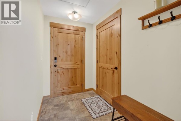 5pc Bathroom - 407, 707 Spring Creek Drive, Canmore, AB T1W0C5 Photo 2
