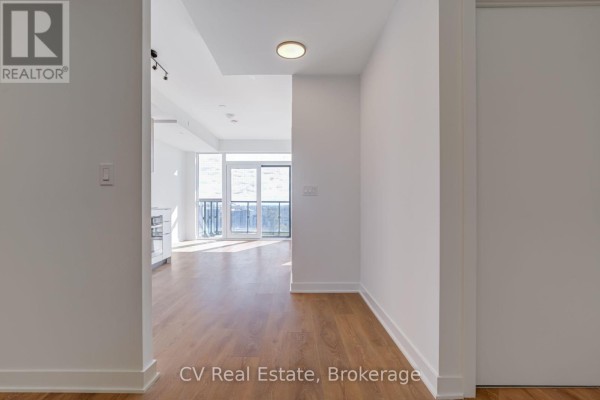 Den - 407 - 1037 The Queensway, Toronto, ON M8Z6C7 Photo 3