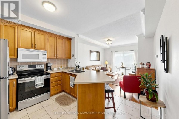 407 - 112 Simcoe Road, Bradford West Gwillimbury, ON L3Z1Y2 Photo 5