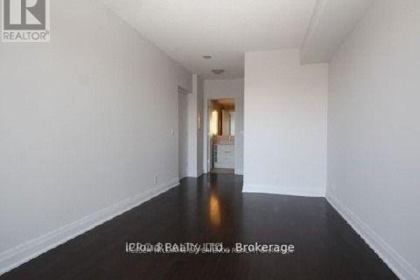 407 - 21 Clairtrell Road, Toronto, ON M2N0G8 Photo 5