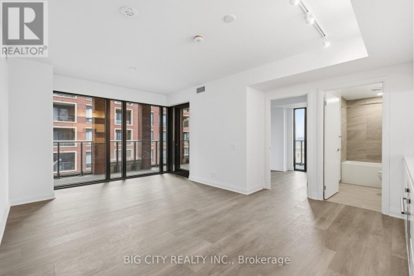 407 - 25 Frederick Todd Way, Toronto, ON M4G4E8 Photo 3