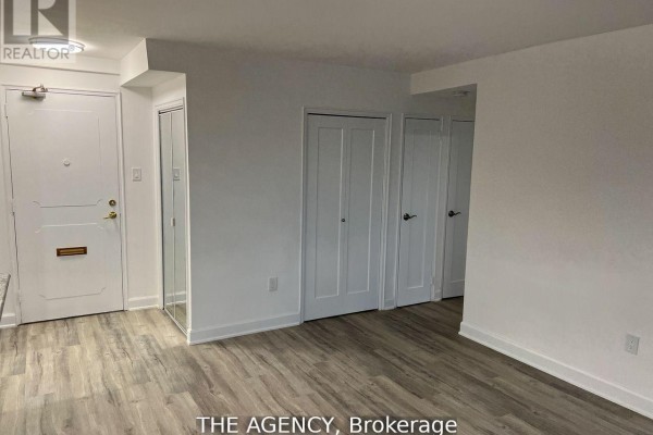 407 - 34 Carscadden Drive, Toronto, ON, photo 3