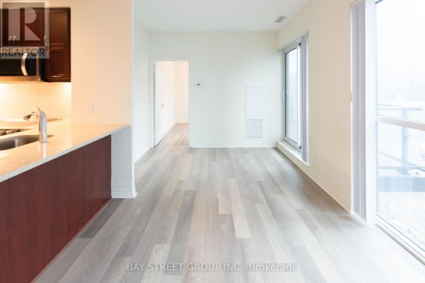 #407 - 39 Annie Craig Drive, Toronto, ON M8V0H1 Photo 5