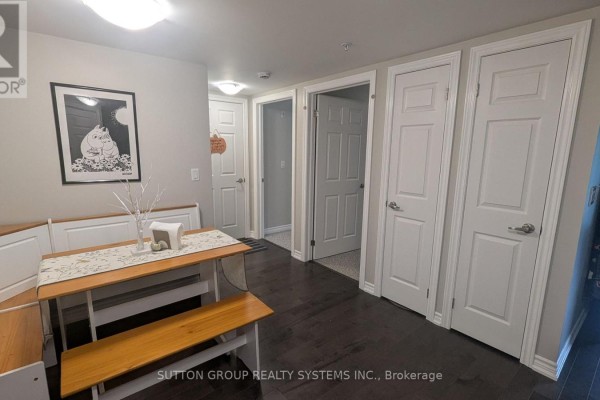 Bedroom 2 - 407 - 50 Bryan Court, Kitchener, ON N2A4N4 Photo 5