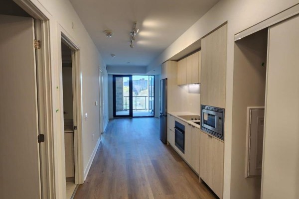 407 - 86 Dundas Street E, Mississauga, ON, photo 2