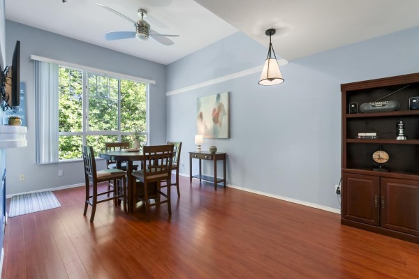 407 10188 155th Street, Surrey, BC, photo 3