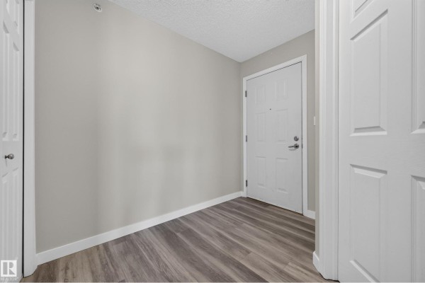 Primary Bedroom - #407 13635 34 St Nw, Edmonton, AB T5A0C4 Photo 4