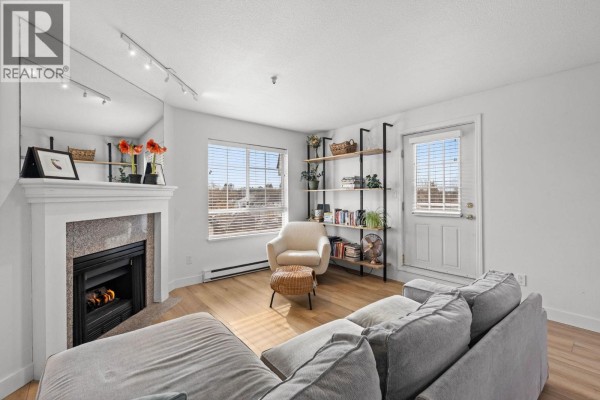 407 1950 E 11th Avenue, Vancouver, BC V5N1Z2 Photo 5