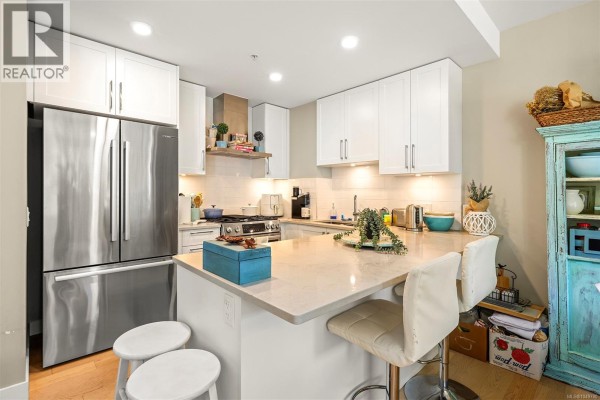 Kitchen - 407 3529 Dolphin Dr, Nanoose Bay, BC V9P9J7 Photo 5