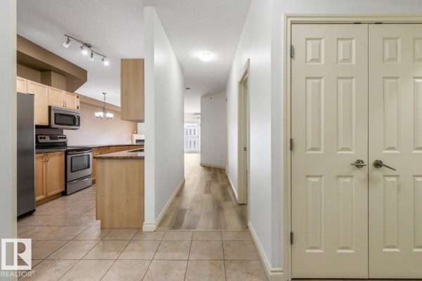#407 5 Perron St, St  Albert, AB, photo 3