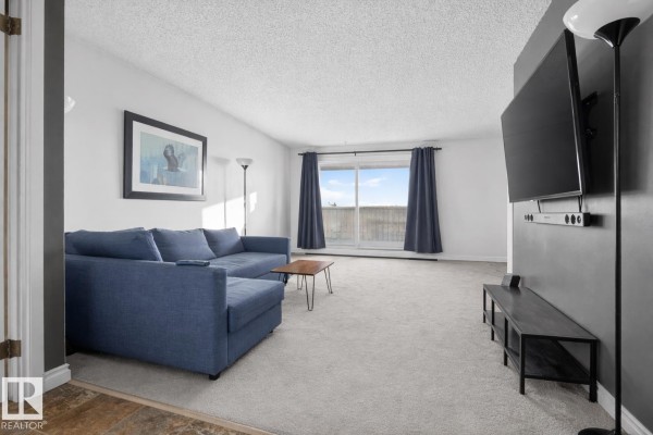 Kitchen - #407 5125 Riverbend Rd Nw, Edmonton, AB T6H5K5 Photo 3