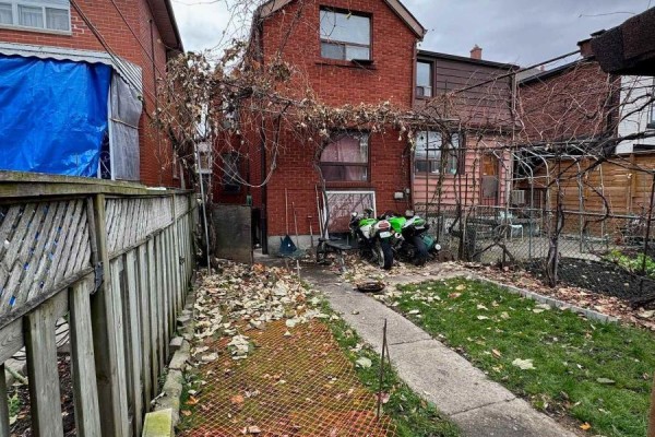 Bedroom - 407 Concord Avenue, Toronto, ON M6H2P9 Photo 3