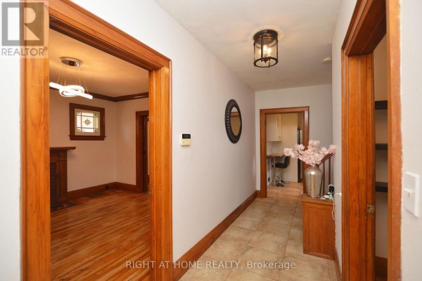 Pantry - 407 King Street E, Oshawa, ON L1H1E3 Photo 3