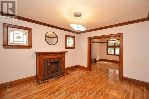 Dining room - 407 King Street E, Oshawa, ON L1H1E3 Photo 4
