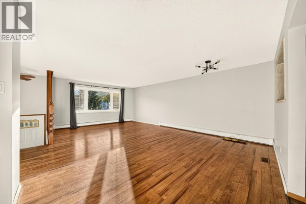 Laundry room - 407 Maple Street, Sparwood, BC V0B2G0 Photo 4