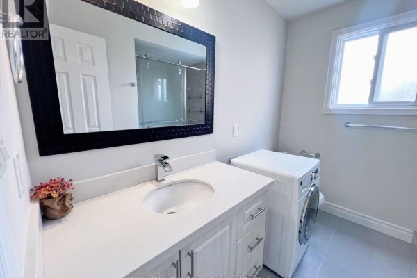 4073 Pavillion Court, Mississauga, ON L5B2V9 Photo 4