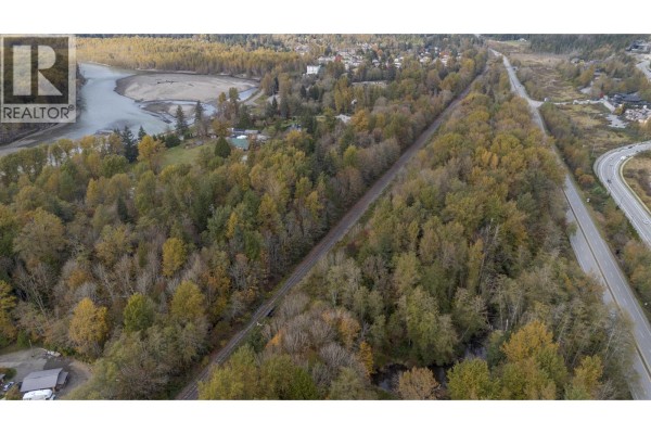 40730 Olson Road, Squamish, BC V0N1T0 Photo 3