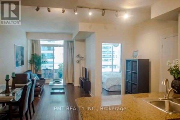 Kitchen - 408 - 12 Yonge Street, Toronto, ON M5E1Z9 Photo 3