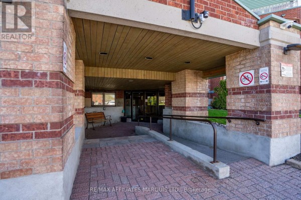 Kitchen - 408 - 121 Water Street W, Cornwall, ON K6J5T8 Photo 3