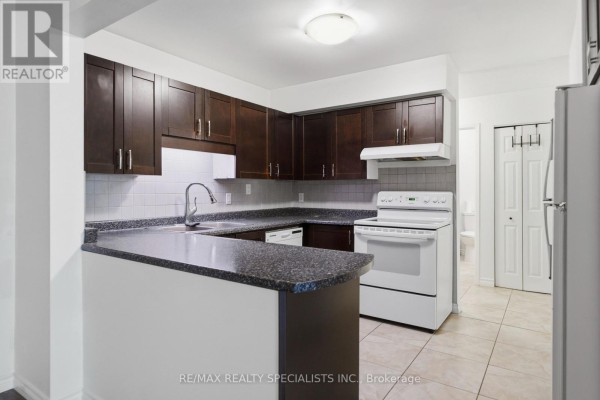Primary Bedroom - 408 - 500 Westmount Road W, Waterloo, ON N2M5M9 Photo 4