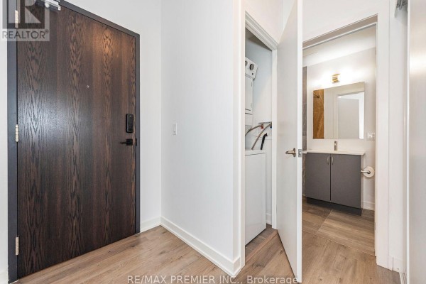 Bedroom 2 - 408 - 56 Lakeside Terrace, Barrie, ON L4M7B9 Photo 5