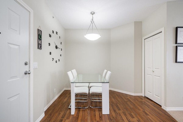 408 2581 Langdon Street, Abbotsford, BC V2T7A3 Photo 3