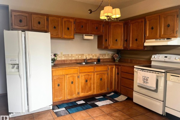 408 4, Rural Lac Ste  Anne County, AB T0E1A0 Photo 5