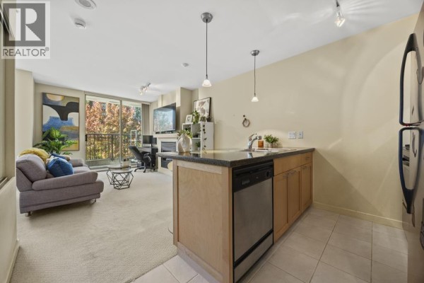 408 989 Richards Street, Vancouver, BC V6B6R6 Photo 3