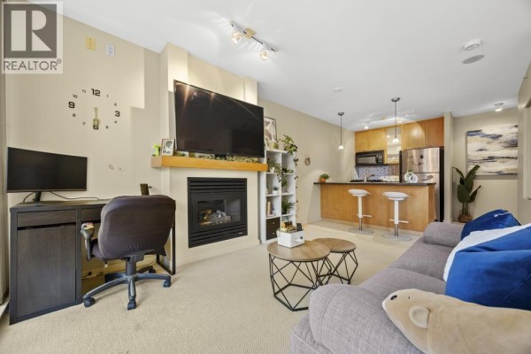 408 989 Richards Street, Vancouver, BC V6B6R6 Photo 5