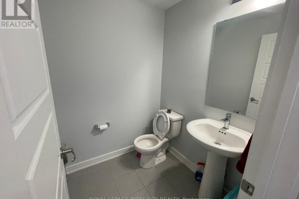 408 Mishi Private, Ottawa, ON K1K5C5 Photo 5