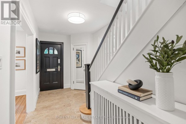 Foyer - 408 St Clements Avenue, Toronto, ON M5N1M1 Photo 3