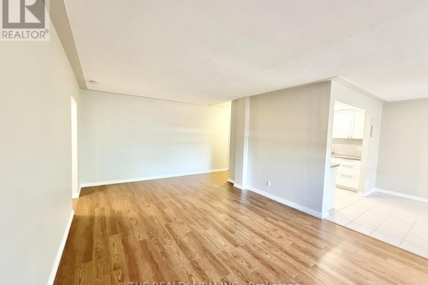 409 - 10 Beechwood Place, London South, ON N6C1H7 Photo 3