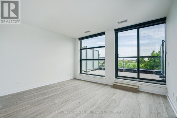 409 - 2946 Dundas Street West Street W, Toronto, ON M6P1Y8 Photo 5