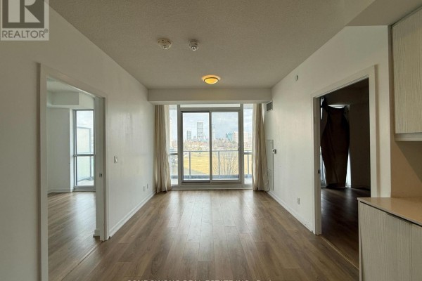 409 - 32 Forest Manor Road, Toronto, ON, photo 2