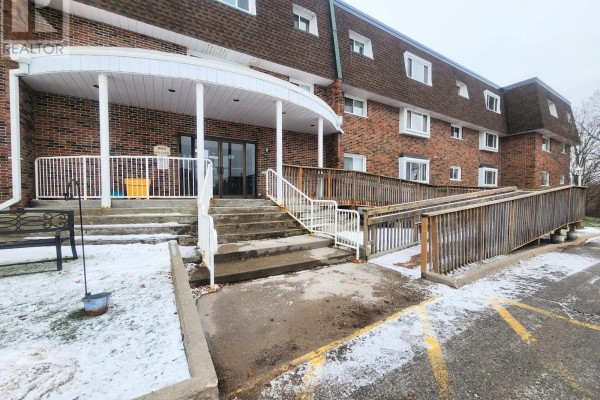 409 - 845 Kyle Court, Brockville, ON, photo 2